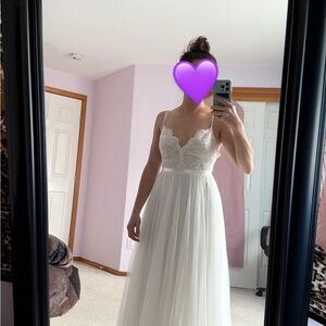 Elegant Daalarna designer wedding dress